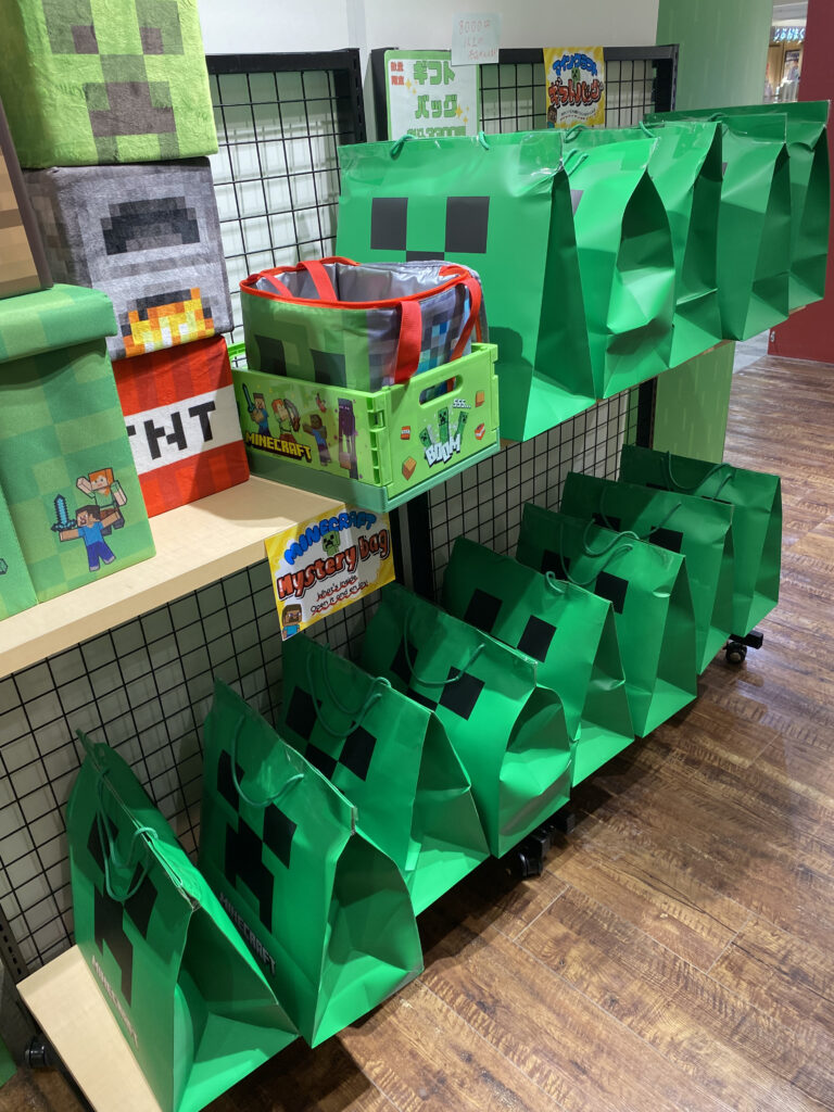 MINECRAFT POP UP STOREの店内