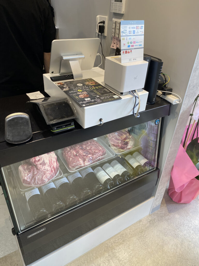 お店のレジ