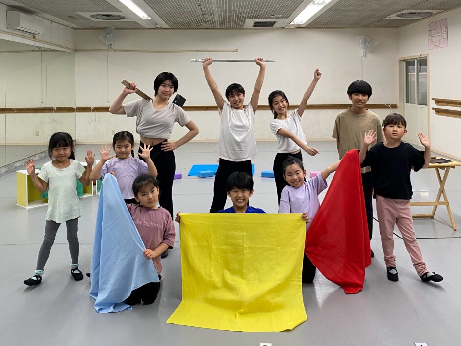 ミュージカルの劇団員