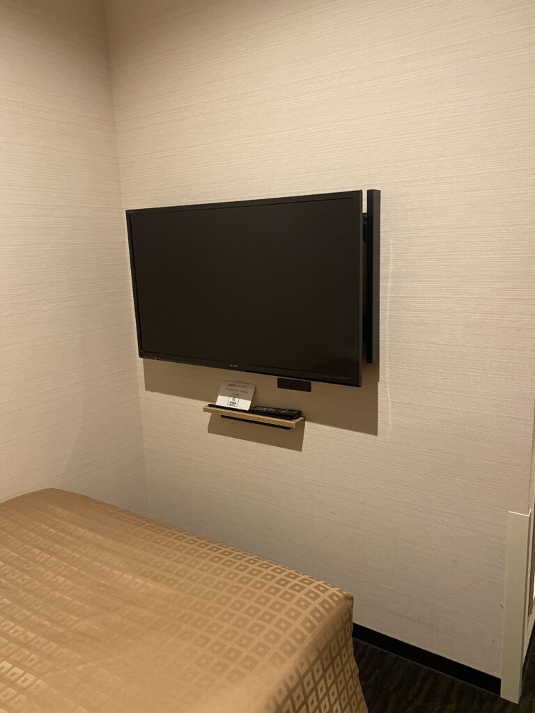 壁かけテレビ