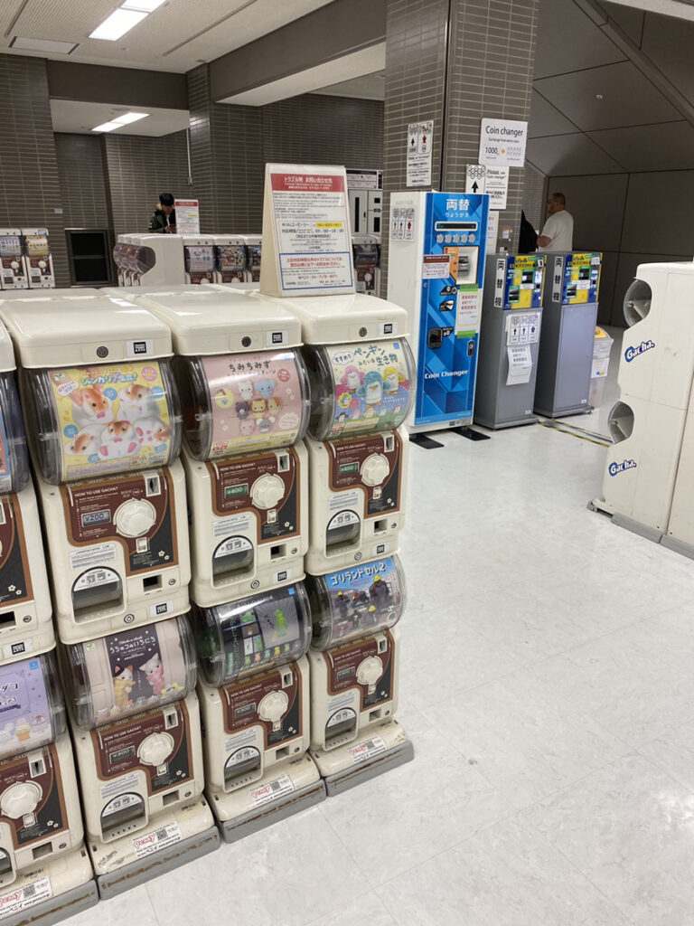 第2ターミナルのガチャガチャ
