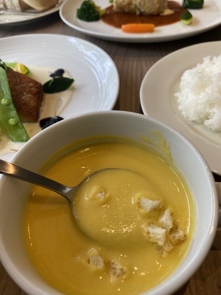 ブランピュールのランチ