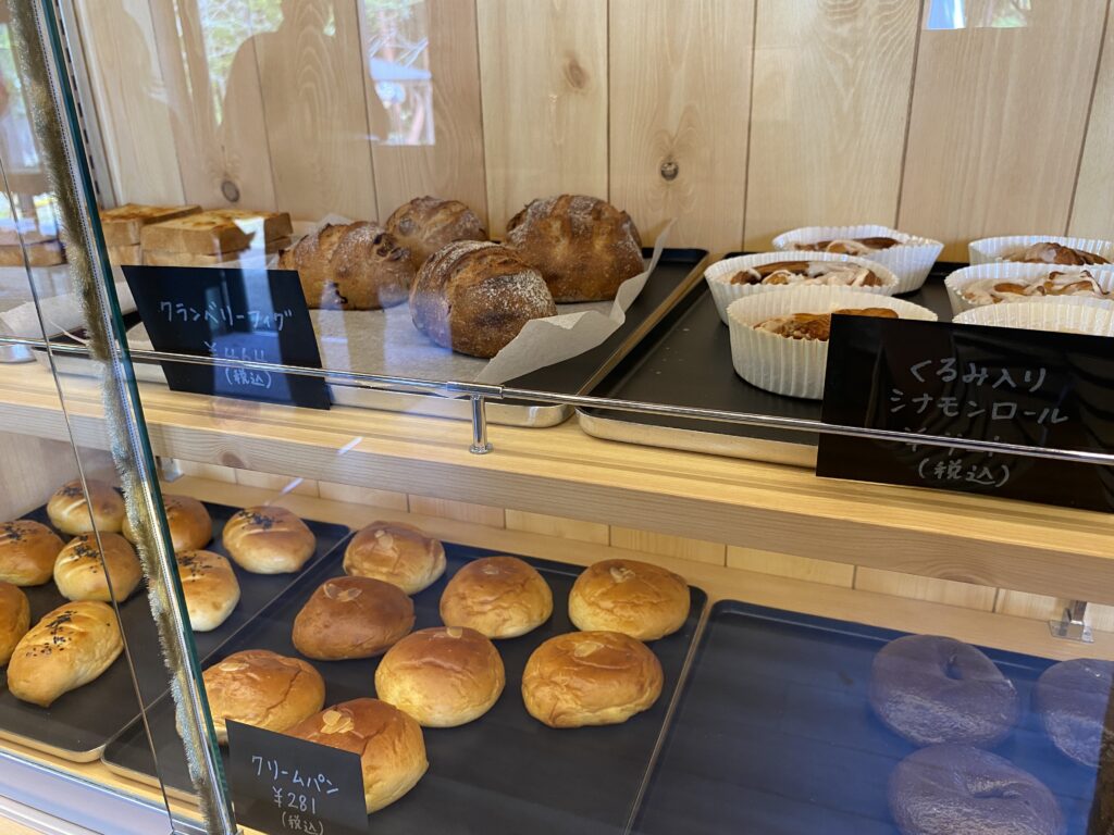 THE FARM BASEで販売されてるパン