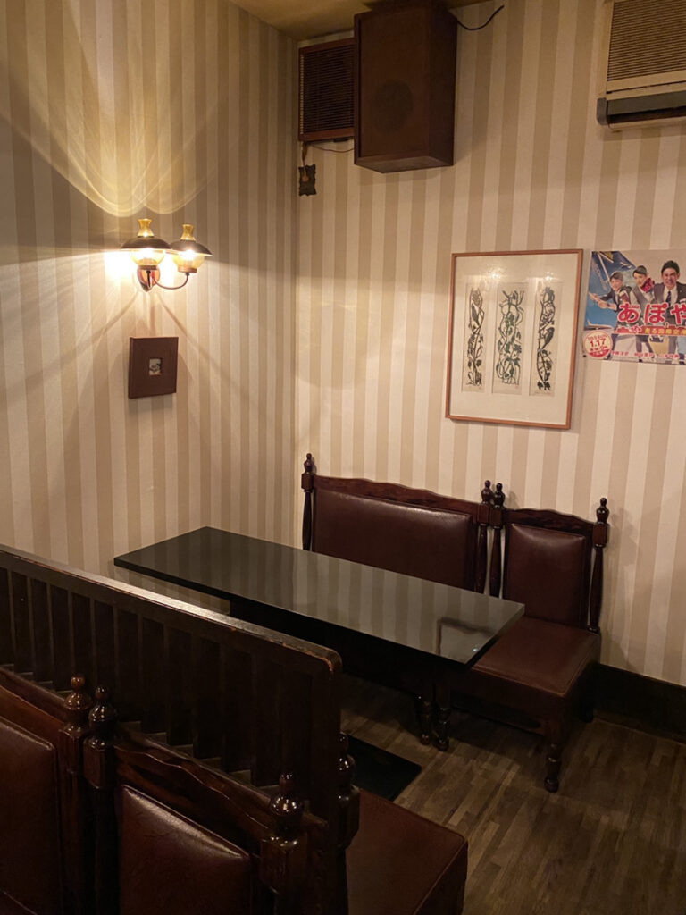 カクテルバー東洋の店内の雰囲気