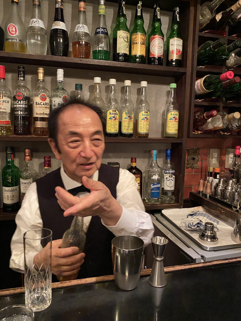 カクテルバー東洋のマスター