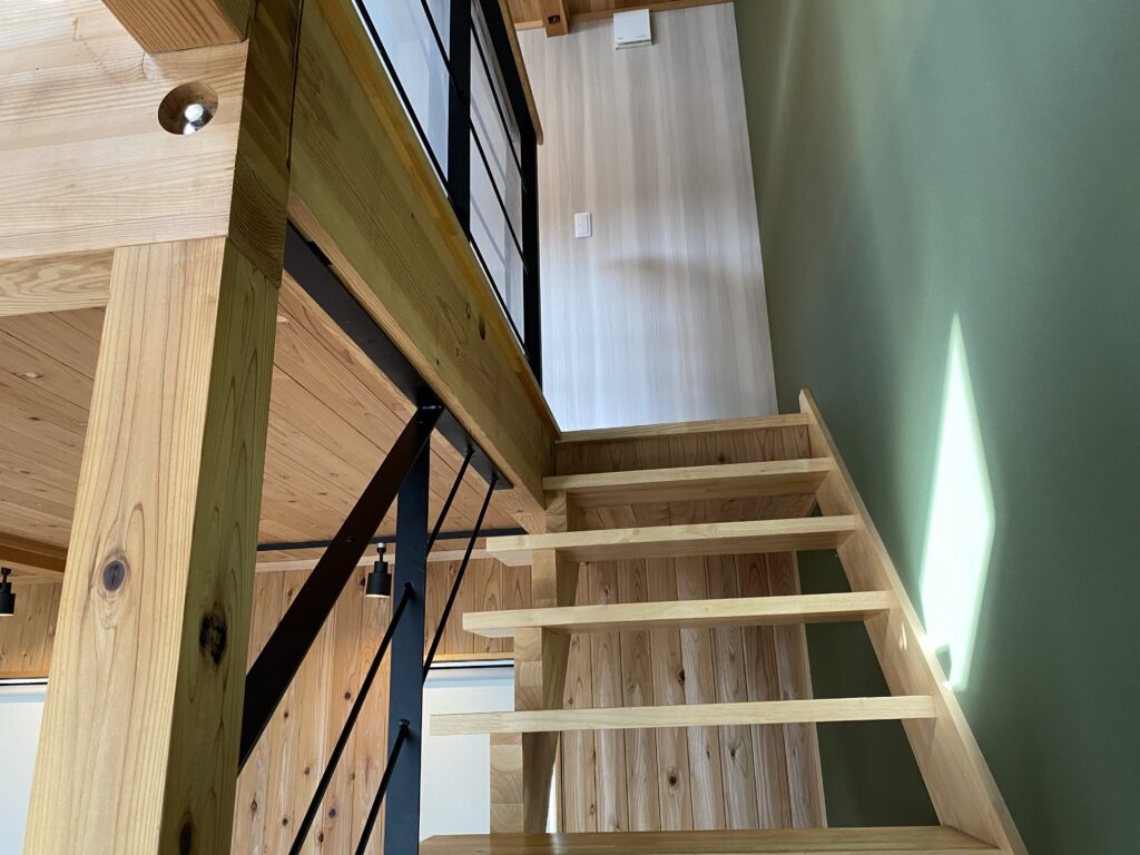HABITAの階段