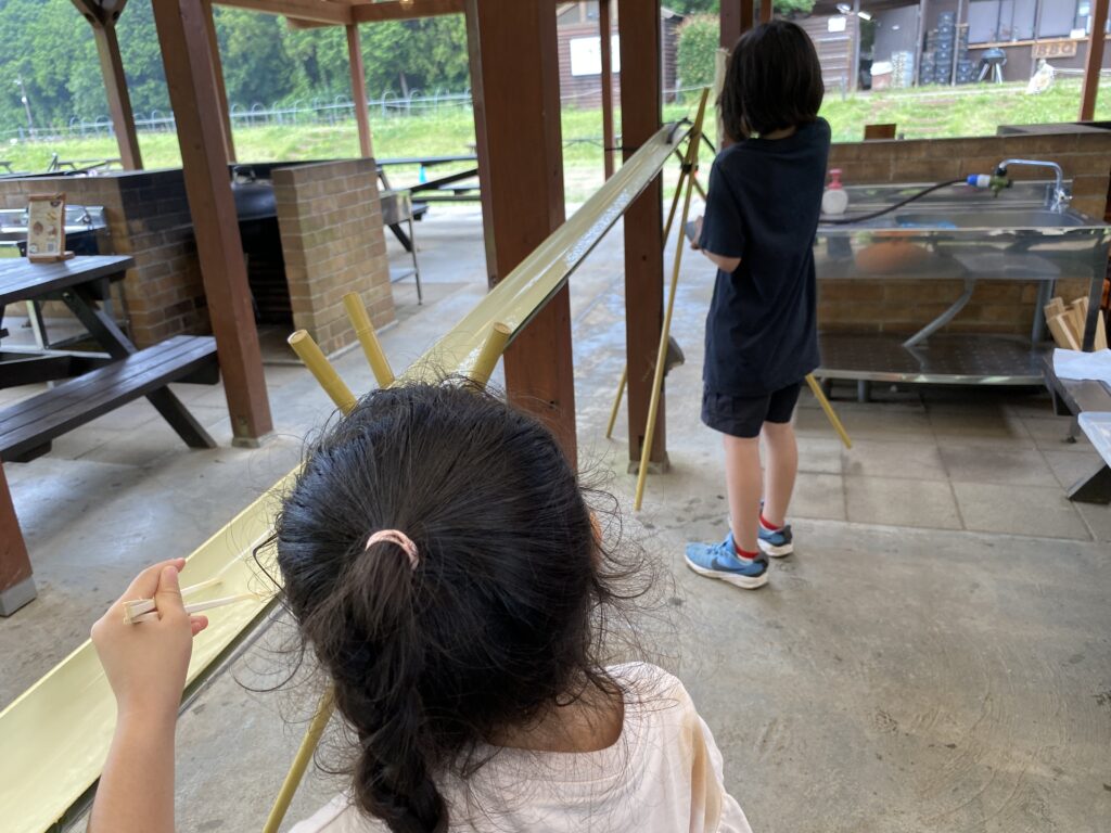 流しそうめん