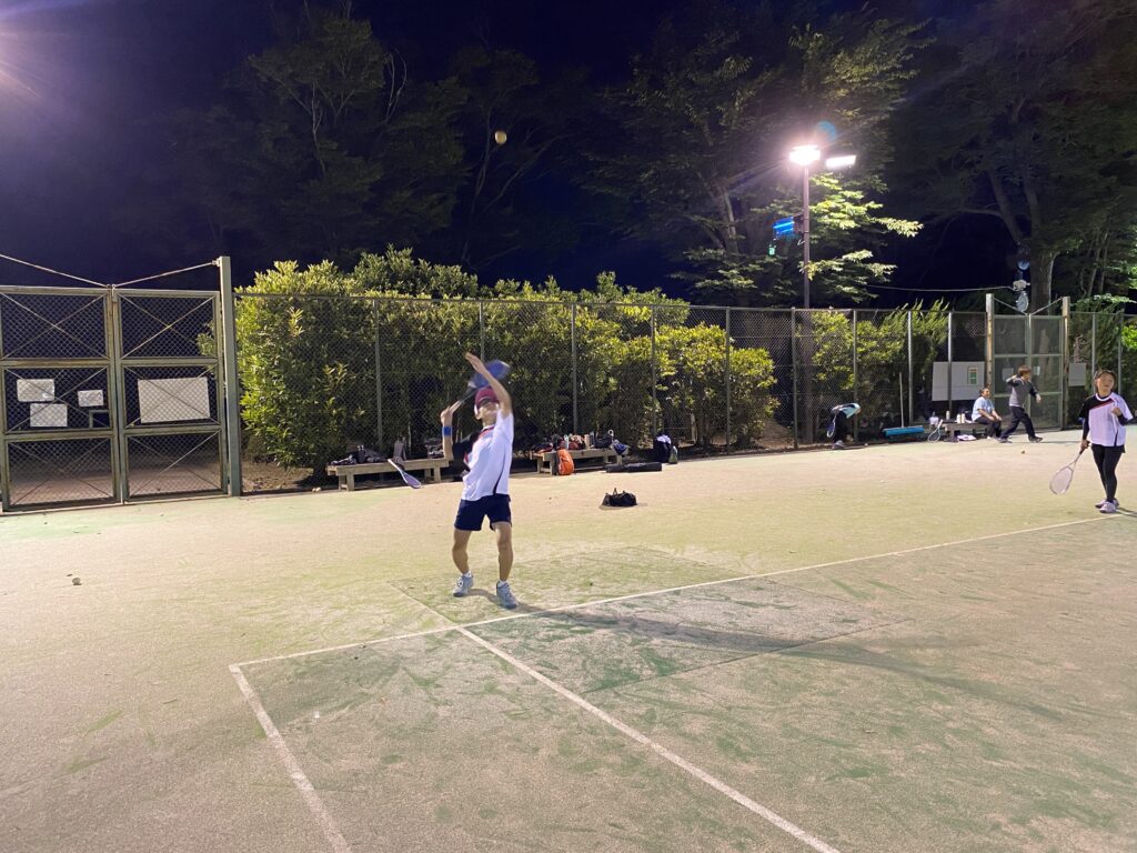サーブ