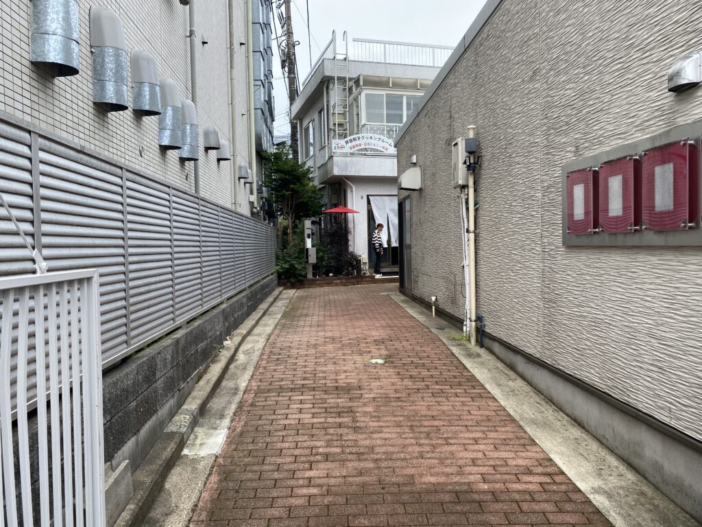 テナントの建物の入口