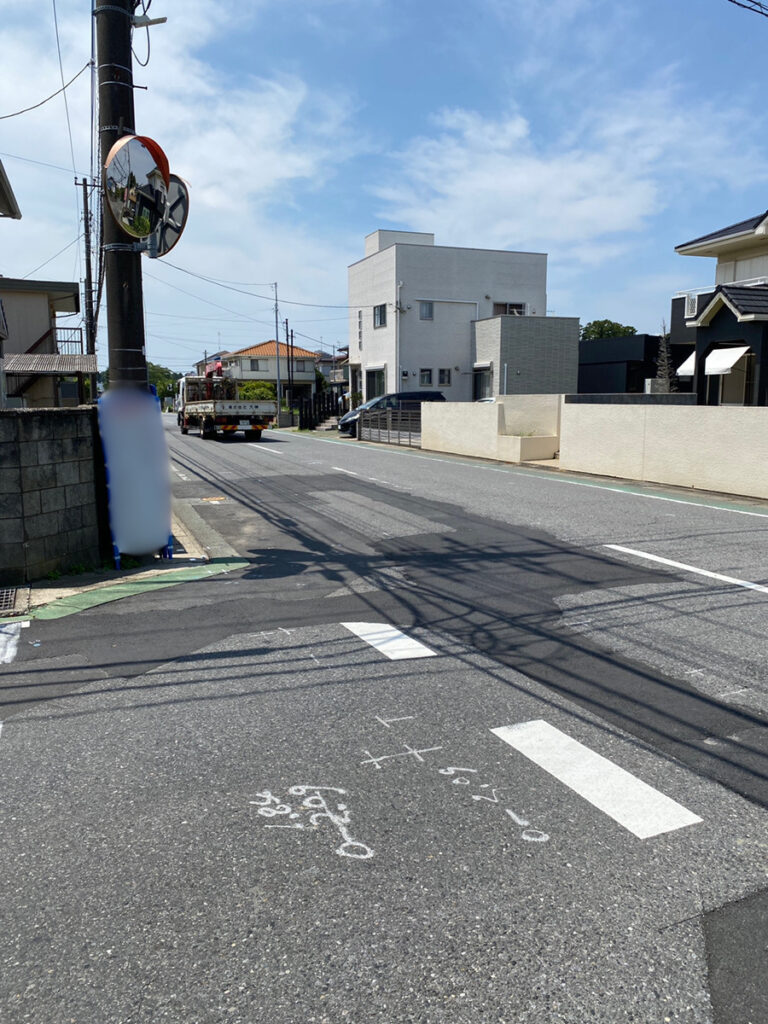 成田市並木町の十字路