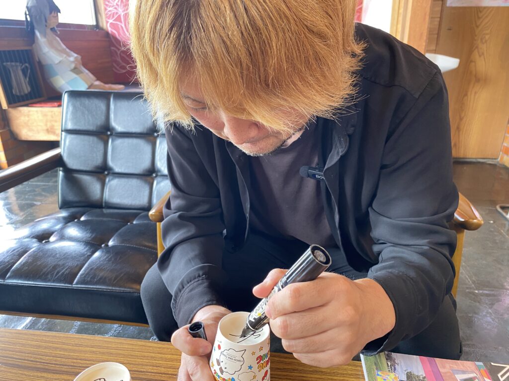 シムラさん