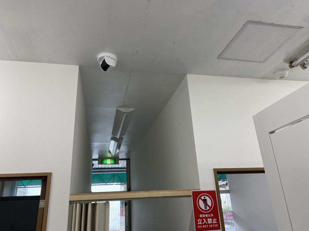 防犯カメラ
